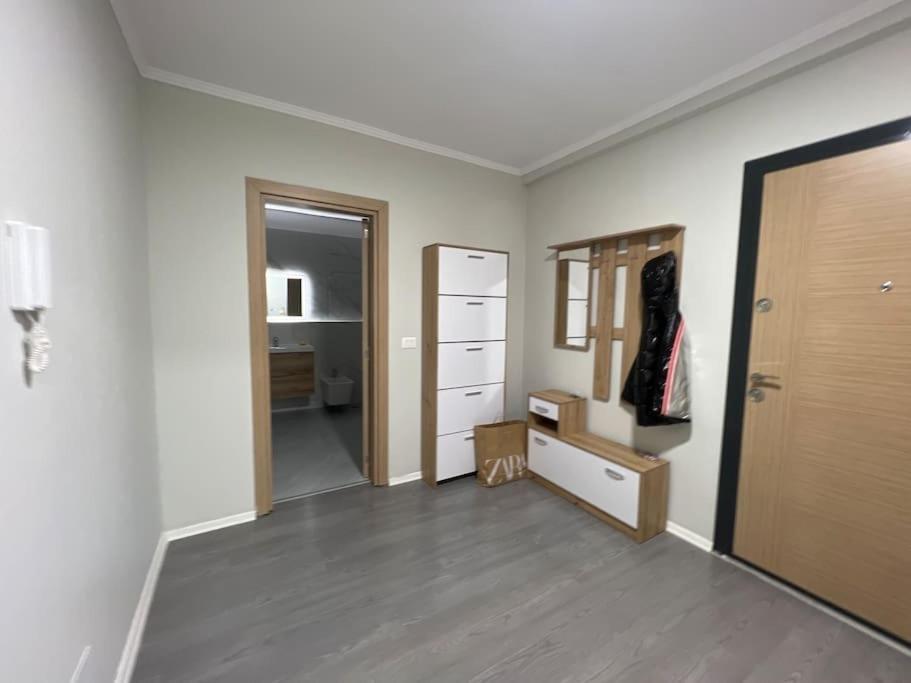 Appartement Brand New For Rent Tirana